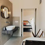 Iconic Ortigia - Caraccess Primelocation Diningguide *