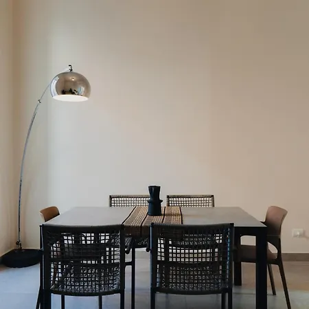 Iconic Ortigia - Caraccess Primelocation Diningguide * Syracuse
