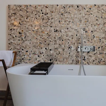 Iconic Ortigia - Caraccess Primelocation Diningguide
