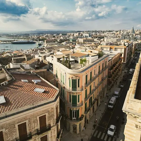 Iconic Ortigia - Caraccess Primelocation Diningguide * Syracuse